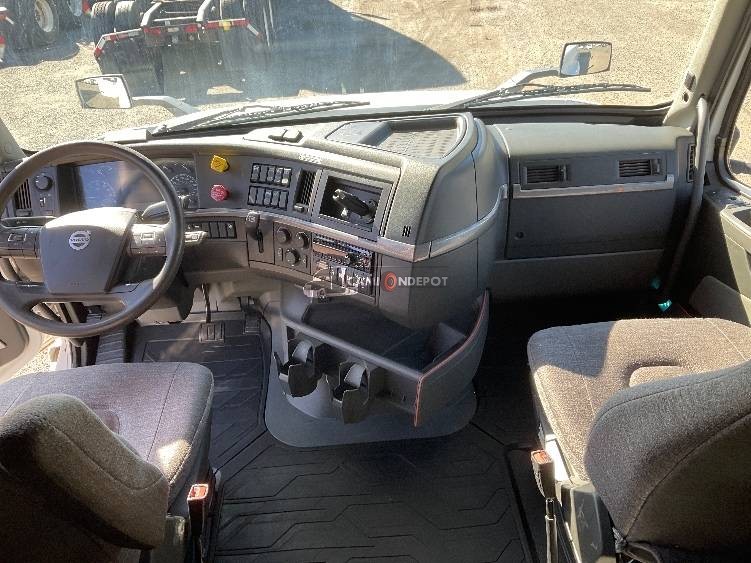 Truck Thumbnail 9