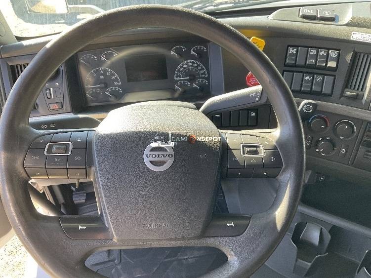 Truck Thumbnail 8