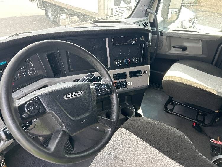 Truck Thumbnail 7