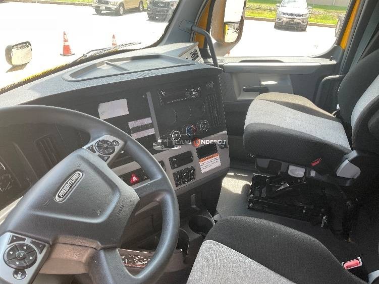 Truck Thumbnail 5
