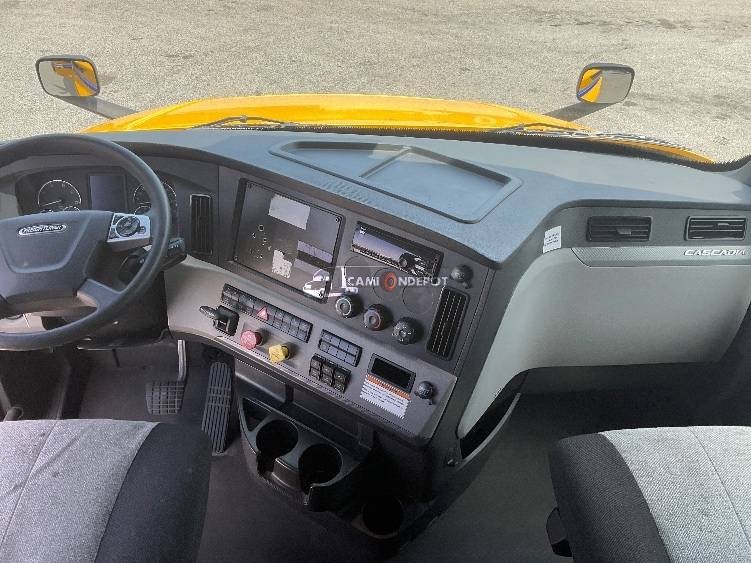 Truck Thumbnail 6