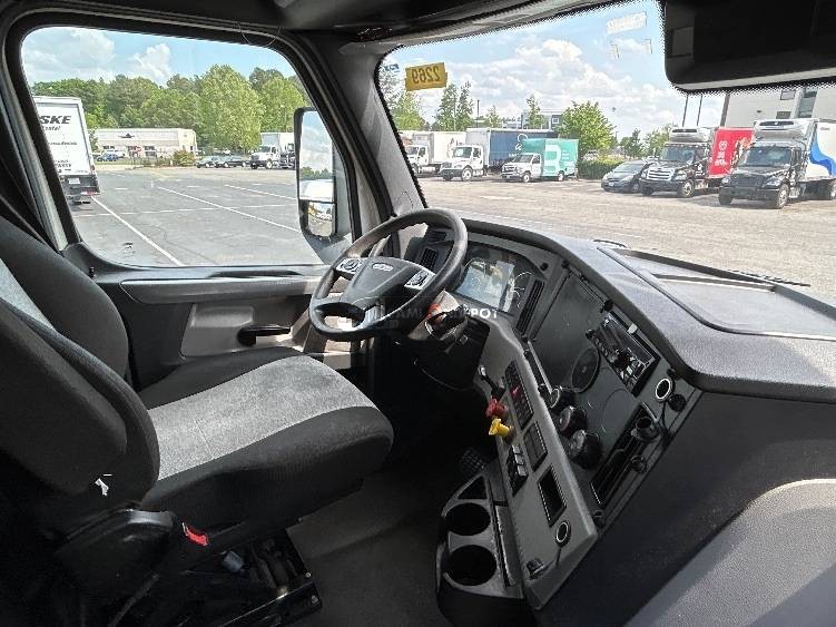 Truck Thumbnail 9