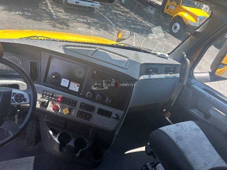 Truck Thumbnail 6