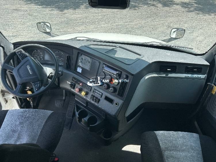 Truck Thumbnail 5