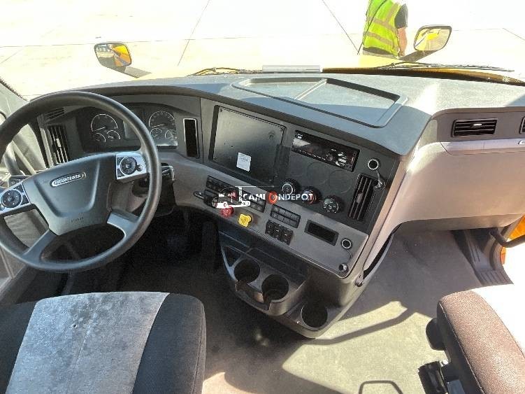 Truck Thumbnail 7