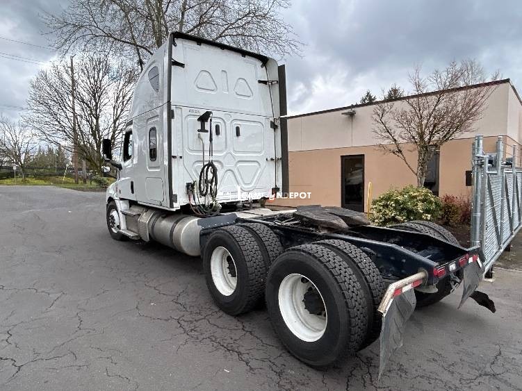 Truck Thumbnail 5