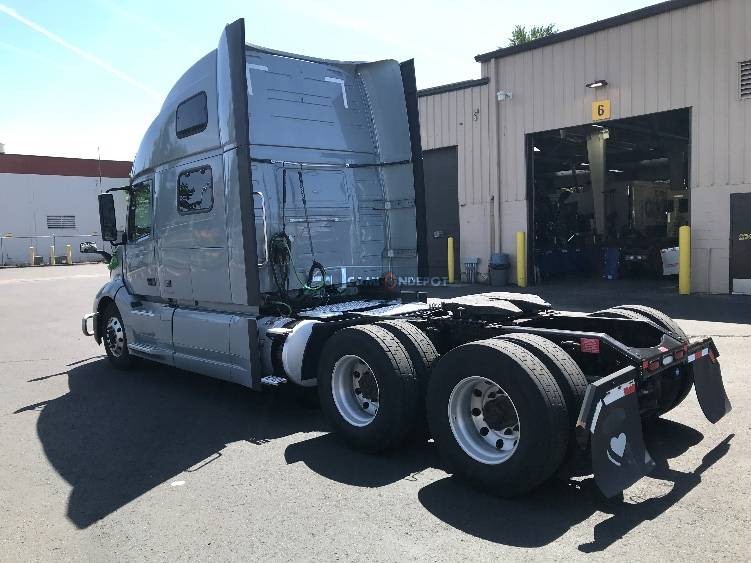 Truck Thumbnail 5
