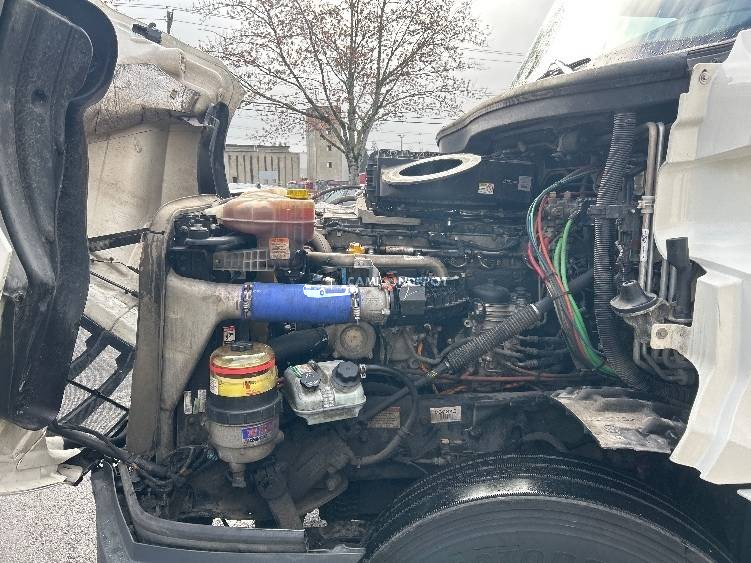 Truck Thumbnail 14