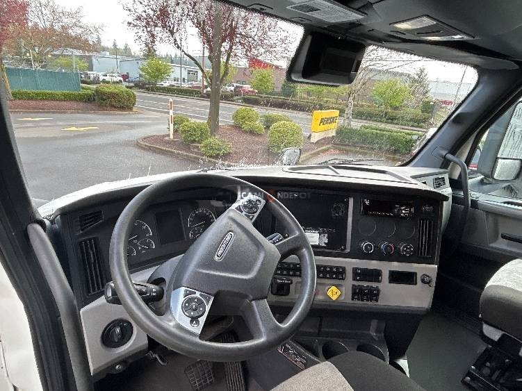 Truck Thumbnail 8