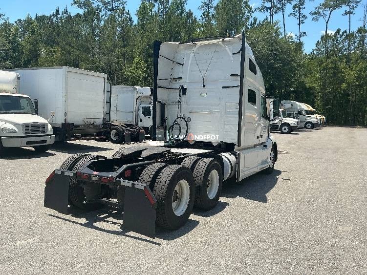 Truck Thumbnail 5