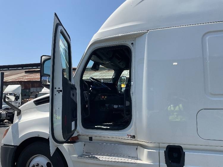 Truck Thumbnail 7
