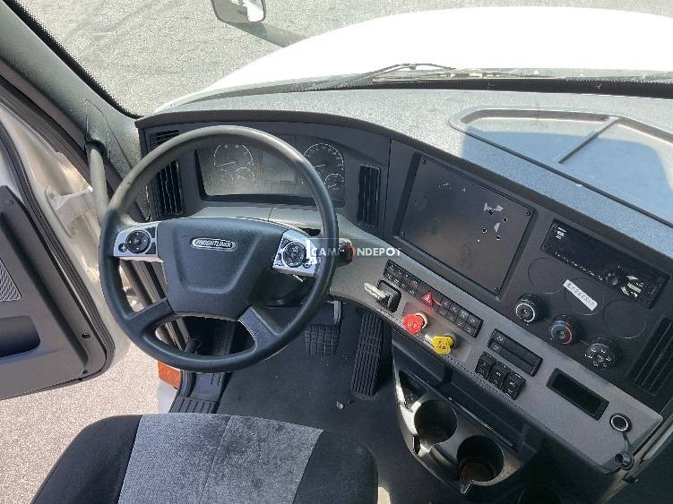 Truck Thumbnail 9