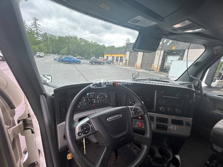 Truck Thumbnail 10
