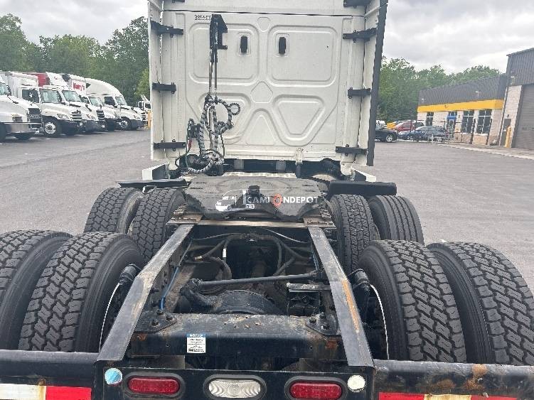 Truck Thumbnail 6