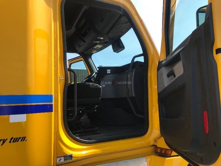 Truck Thumbnail 9