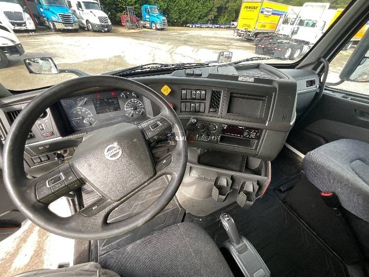Truck Thumbnail 7