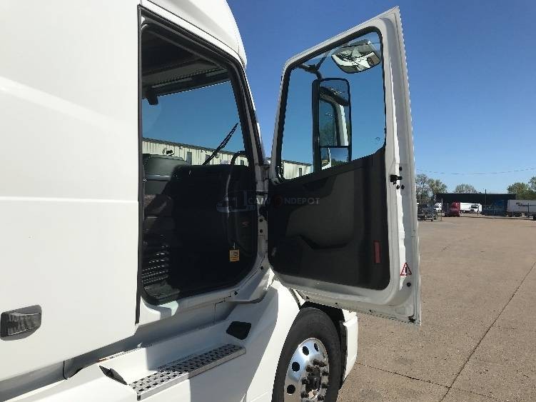 Truck Thumbnail 8