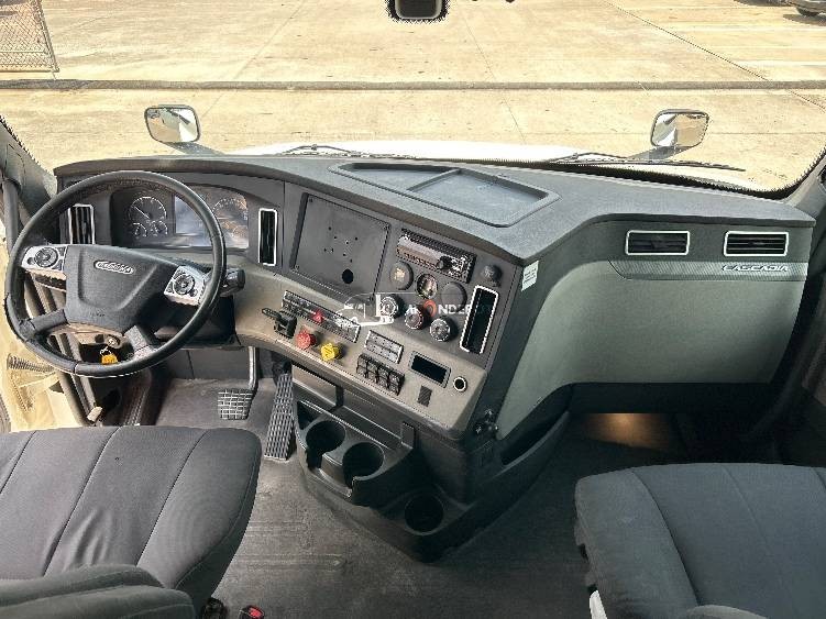 Truck Thumbnail 9