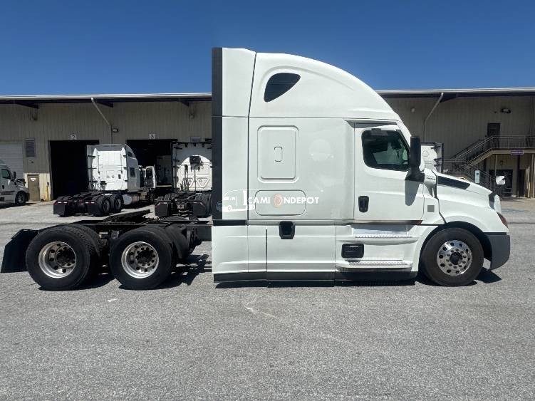 Truck Thumbnail 8