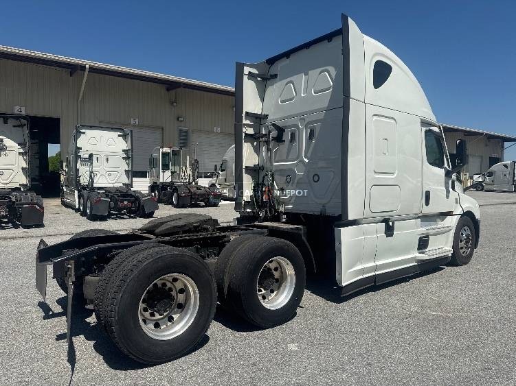 Truck Thumbnail 7