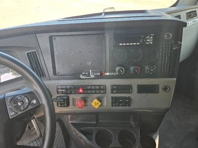 Truck Thumbnail 8