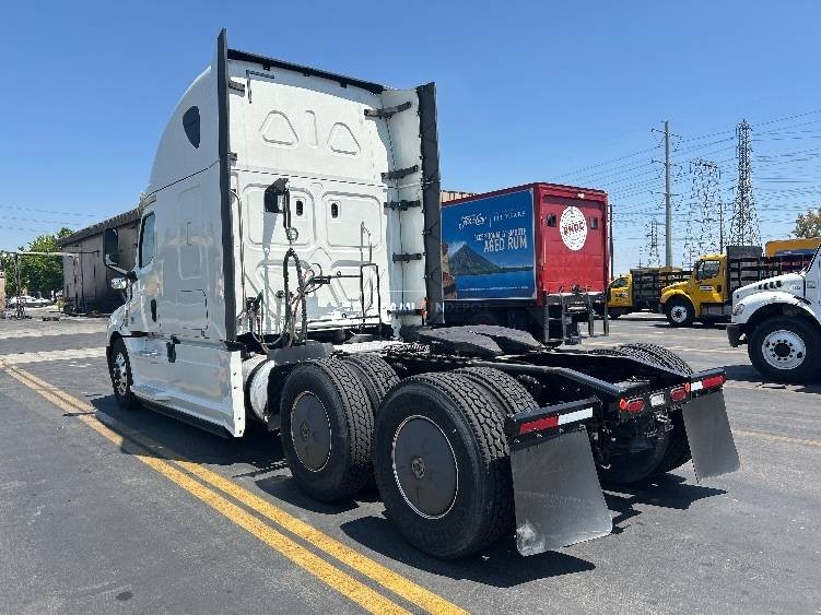 Truck Thumbnail 4