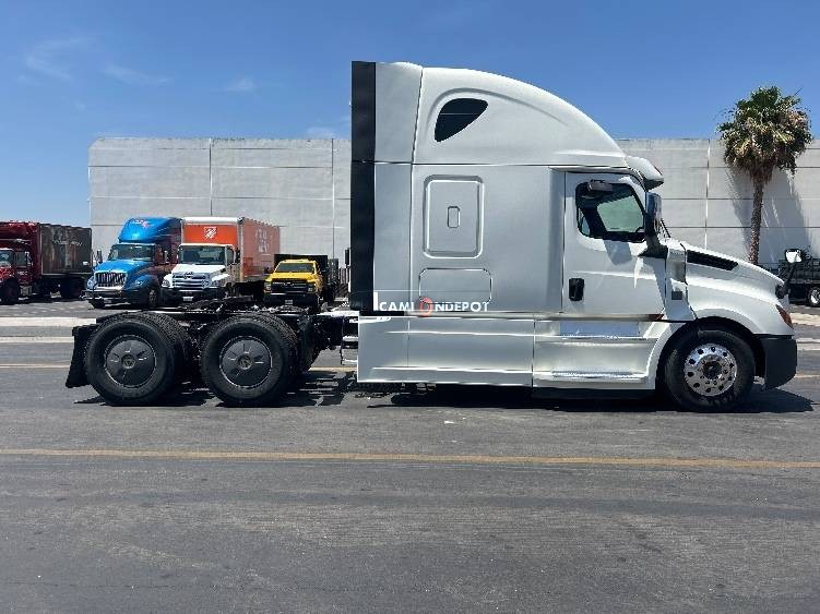 Truck Thumbnail 6