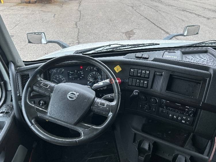 Truck Thumbnail 9
