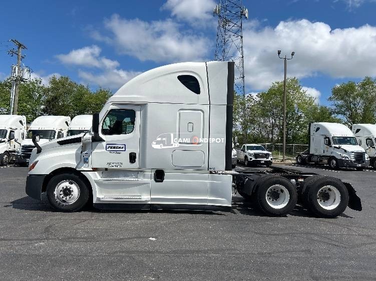 Truck Thumbnail 3