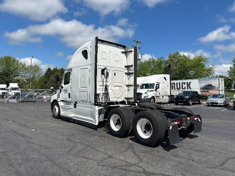 Truck Thumbnail 5
