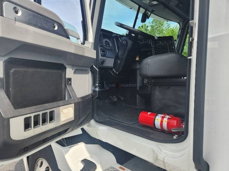 Truck Thumbnail 5