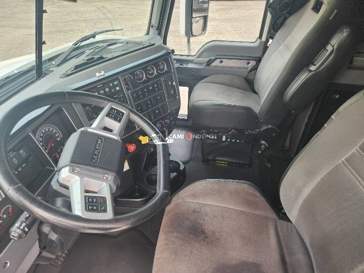 Truck Thumbnail 6