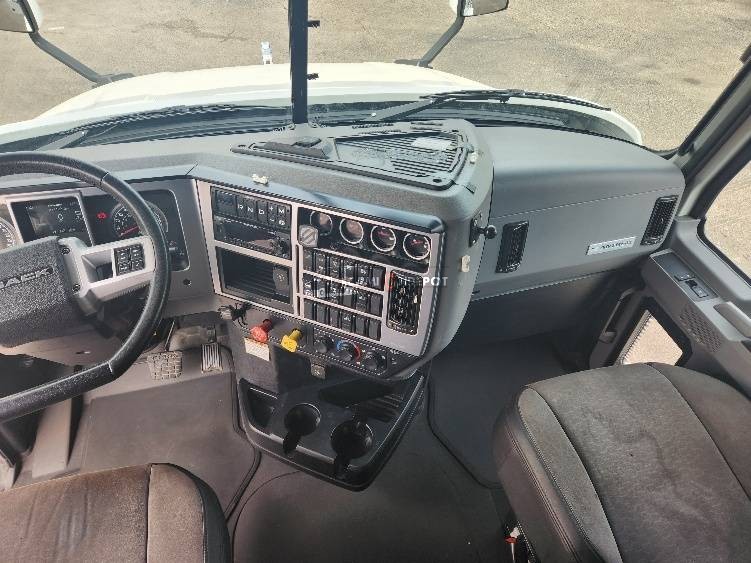 Truck Thumbnail 8