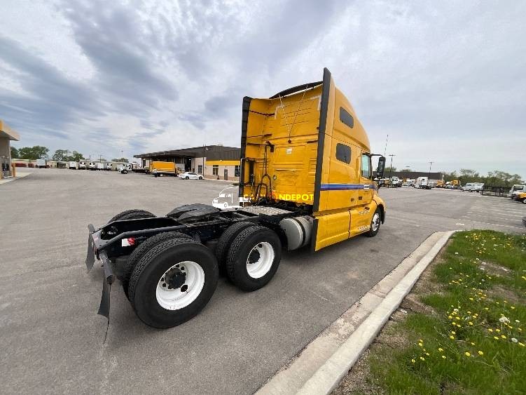 Truck Thumbnail 7