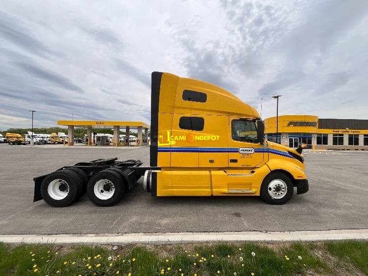 Truck Thumbnail 8