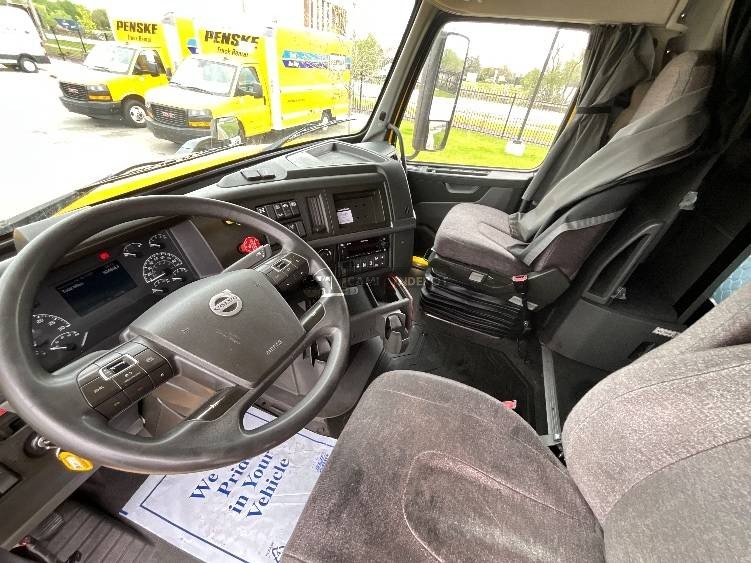 Truck Thumbnail 9