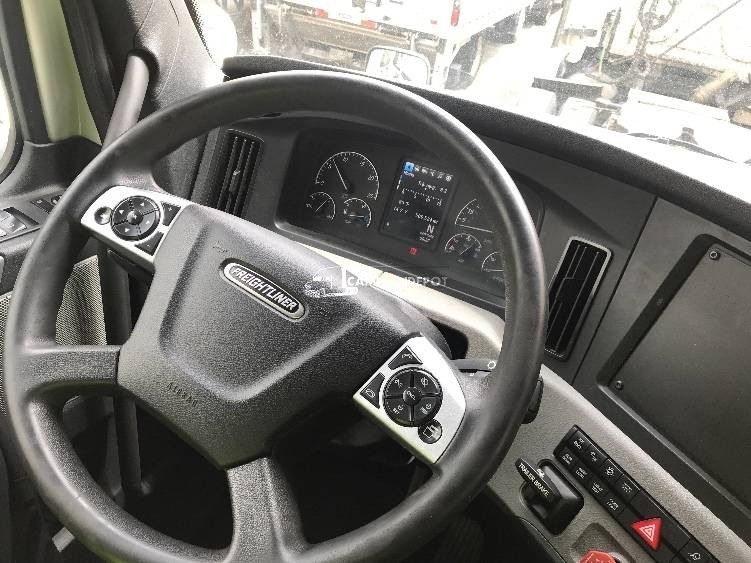 Truck Thumbnail 7