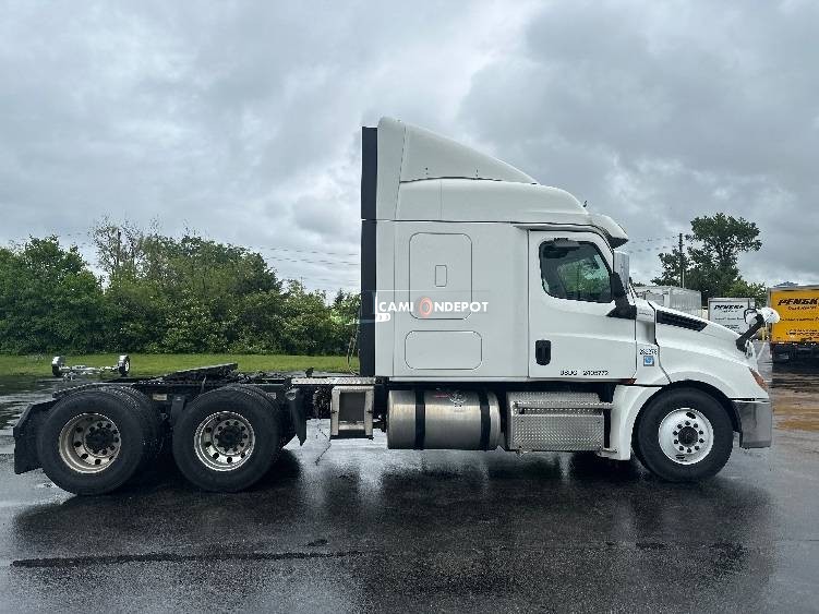 Truck Thumbnail 8
