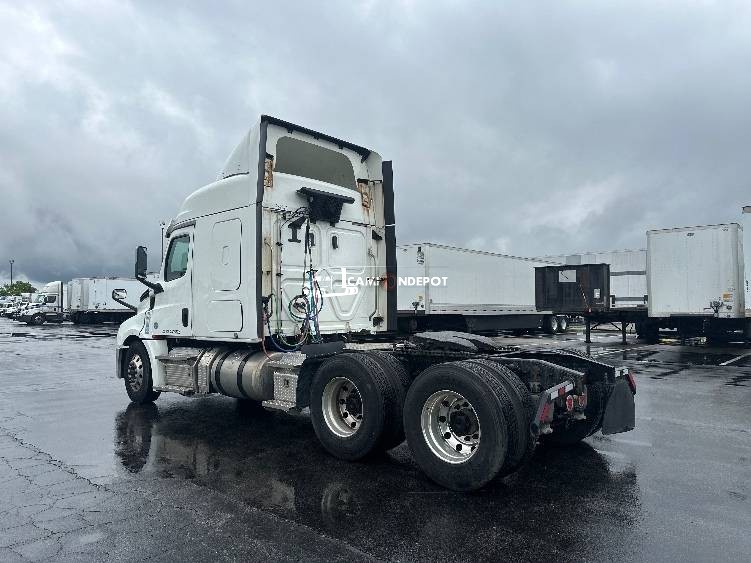 Truck Thumbnail 5