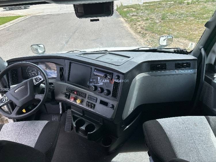 Truck Thumbnail 7