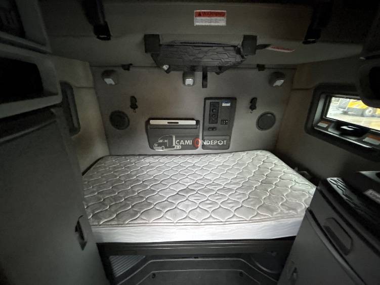 Truck Thumbnail 11