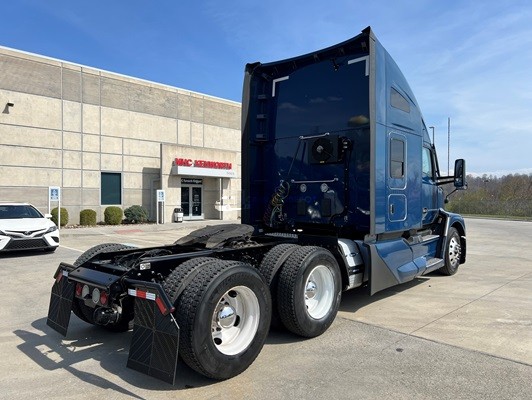 Truck Thumbnail 4