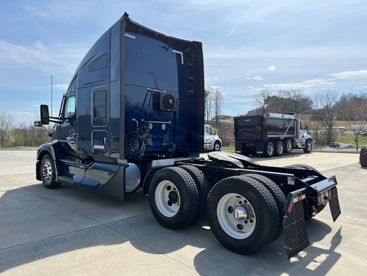 Truck Thumbnail 2