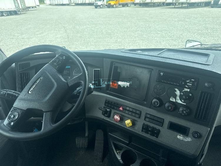 Truck Thumbnail 8