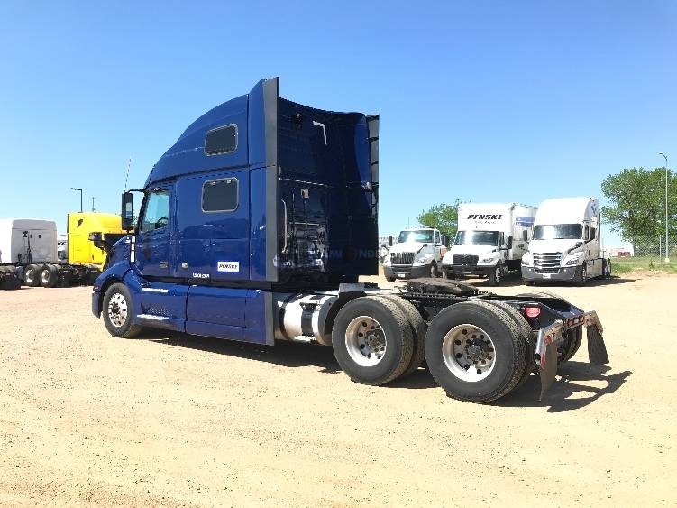 Truck Thumbnail 5