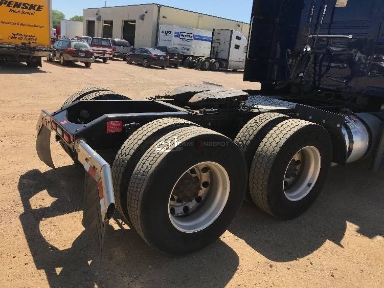 Truck Thumbnail 14