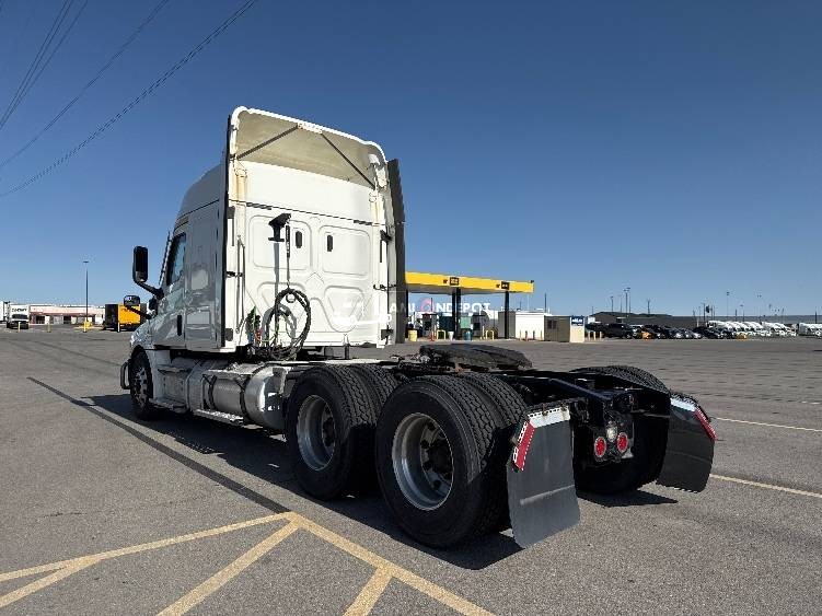 Truck Thumbnail 4