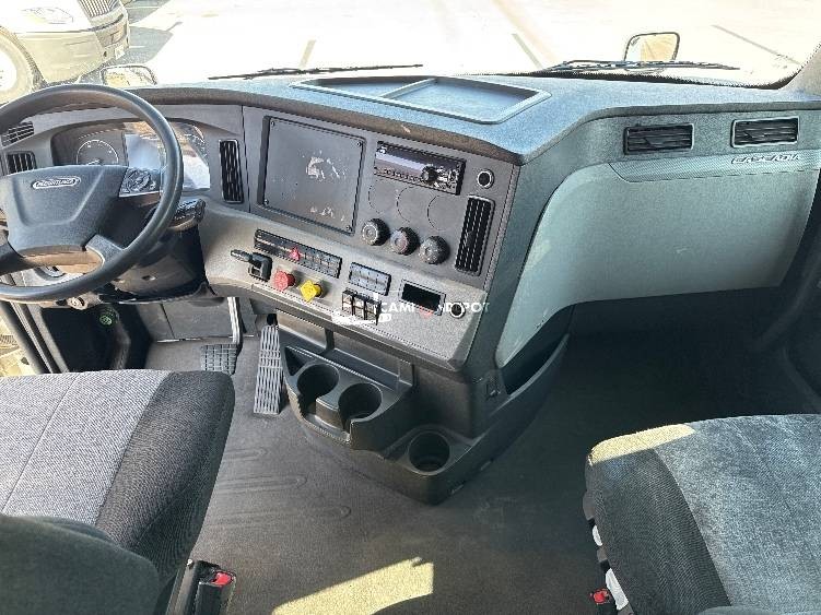 Truck Thumbnail 8