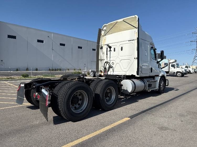 Truck Thumbnail 6
