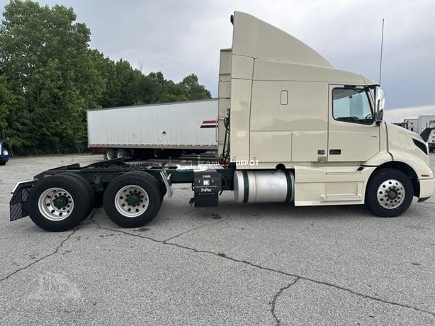 Truck Thumbnail 3